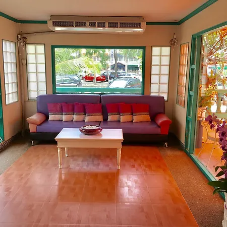 Waterside Boutique Hotel